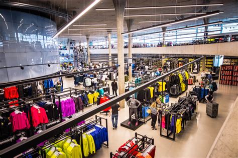 adidas outlet herzogenaurach.